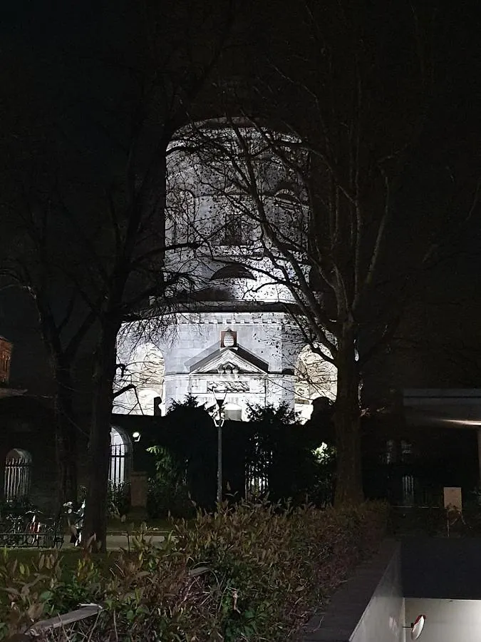 Appartamento S. Ambrogio Square Milano