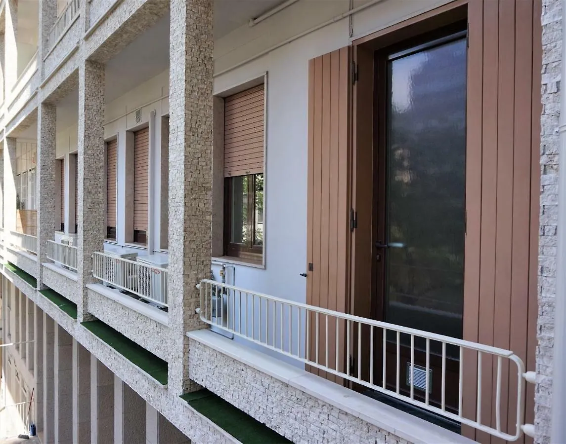 Appartamento S. Ambrogio Square Milano 0*,